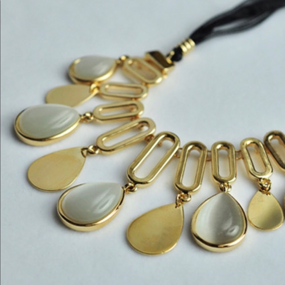 Reversible statement necklace - Picture 3 of 3